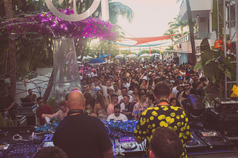 2022-03-26-MMW-2022---Epic-Pool-Parties---Sagamore-Hotel---Hot-Creations-337